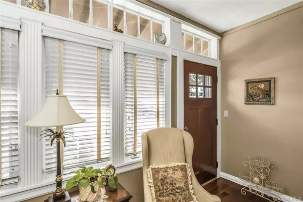 Long Beach, NY 11561,329 E Hudson ST