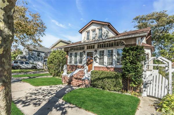 Long Beach, NY 11561,329 E Hudson ST