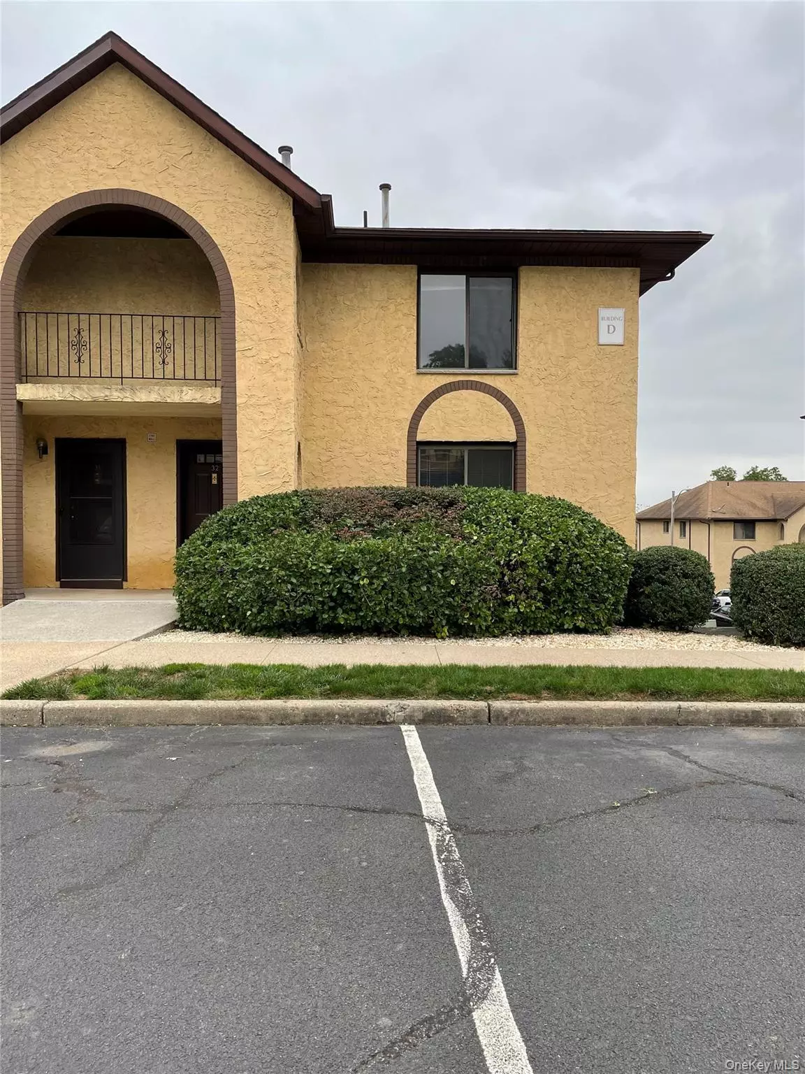 Nanuet, NY 10954,32 Omni Parc DR