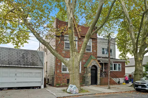 Glendale, NY 11385,72-07 73 ST