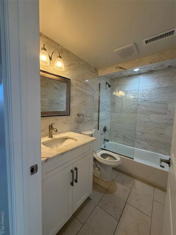 Ossining, NY 10562,125 Main ST #1B