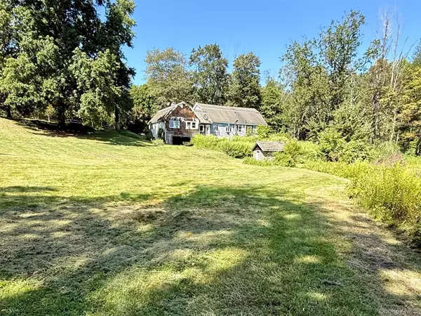 Bloomingburg, NY 12721,118 Old Roosa Gap RD
