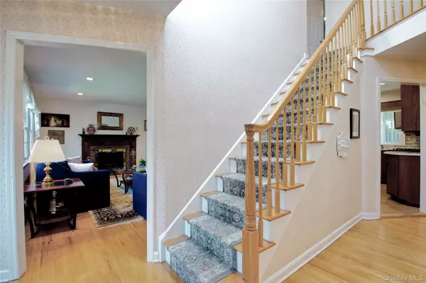 Manhasset, NY 11030,300 Bayview AVE