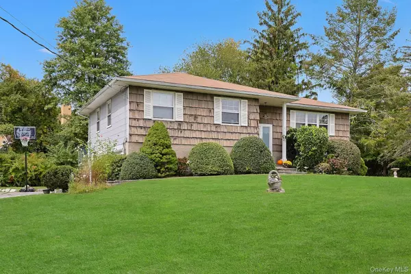 Valhalla, NY 10595,15 Reeback DR