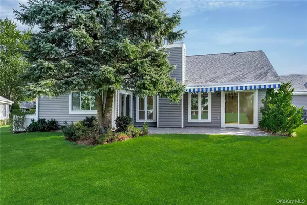 204 River DR,  Moriches,  NY 11955