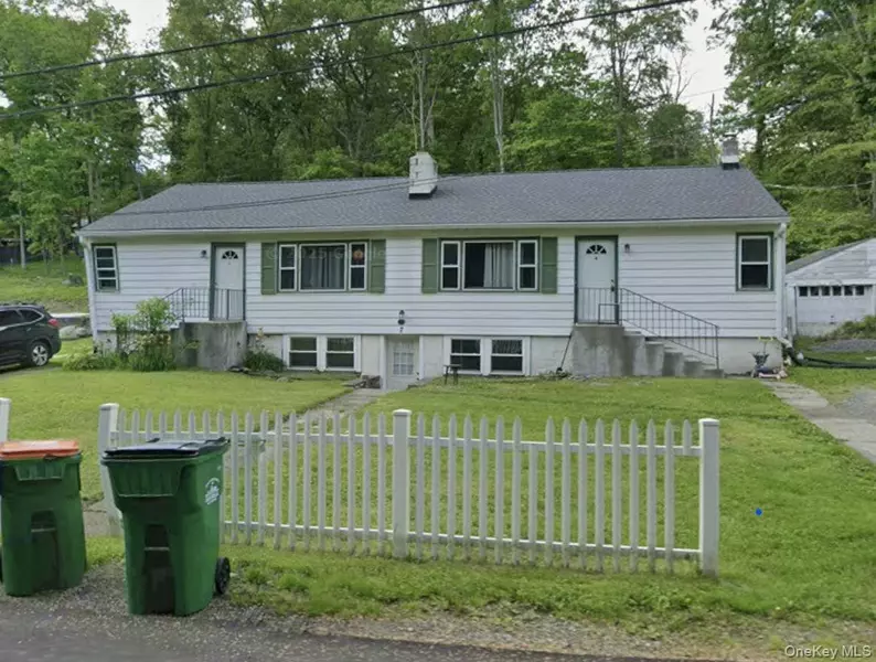 33 E Vacation DR #4, Wappingers Falls, NY 12590