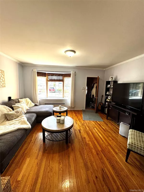 Bronx, NY 10461,2888 Harrington AVE