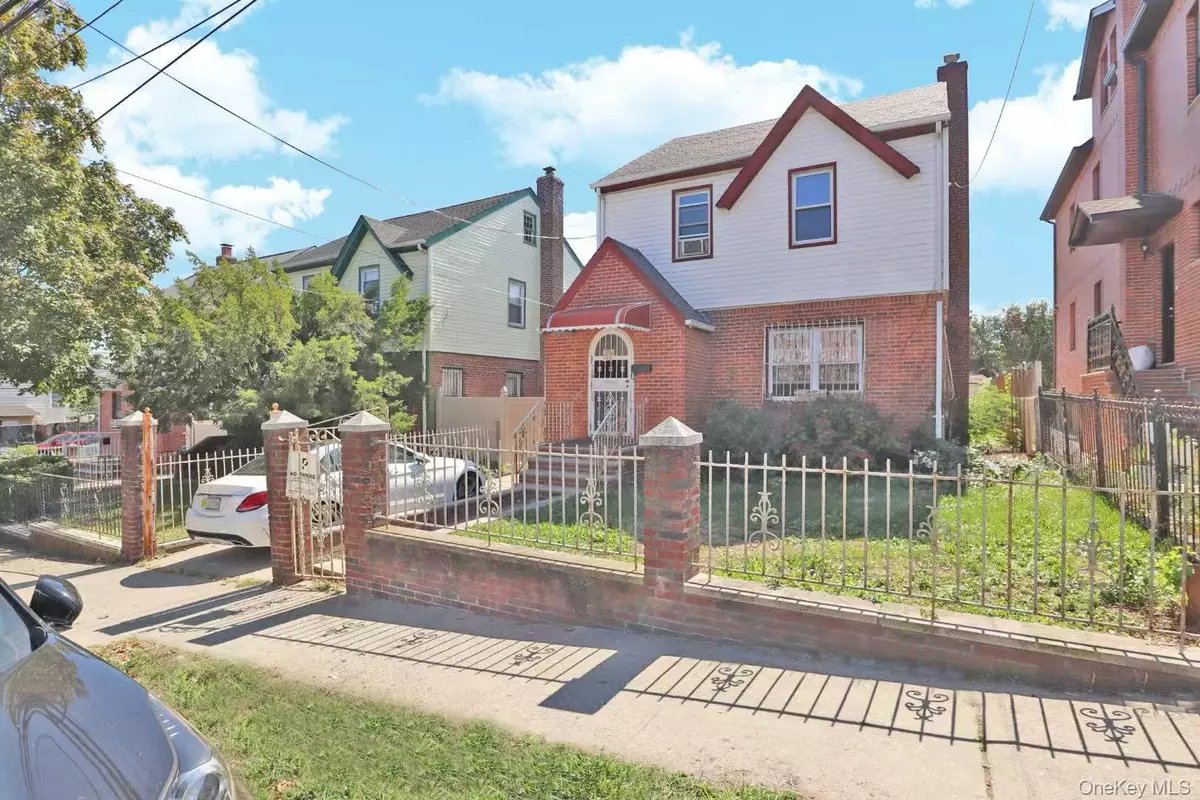 East Elmhurst, NY 11369,106-10 32nd AVE