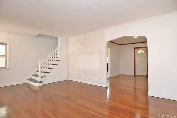 East Elmhurst, NY 11369,106-10 32nd AVE