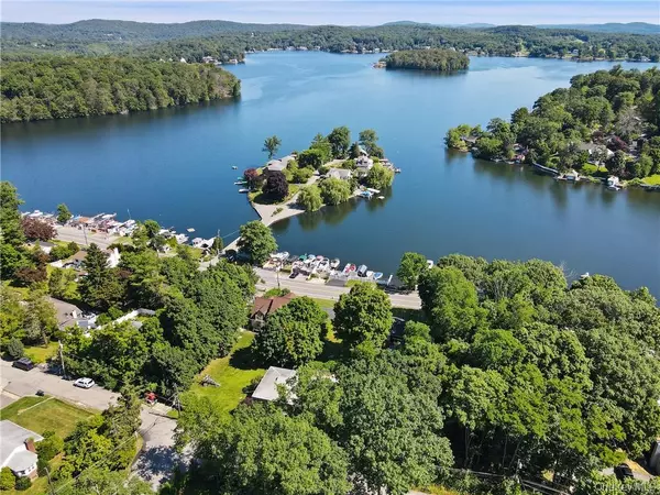 Mahopac, NY 10541,870 S Lake BLVD