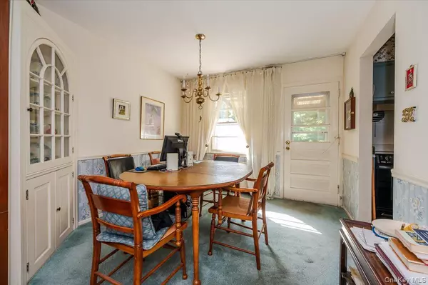 Huntington Station, NY 11746,6 Wheeler DR