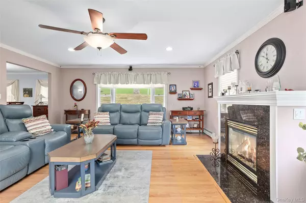Mohegan Lake, NY 10547,3801 Valleyview ST