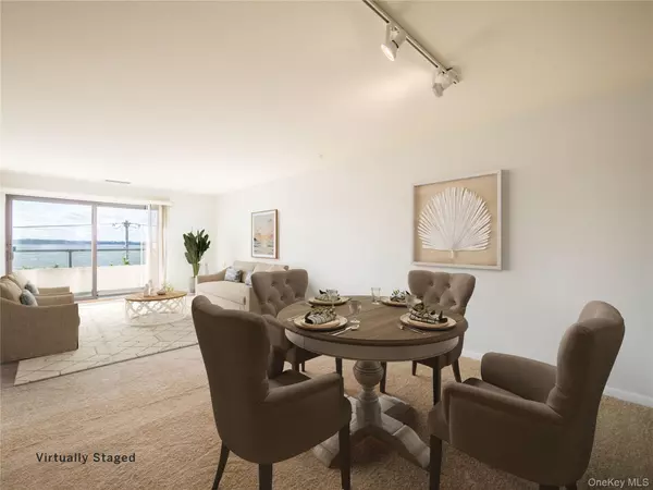 Port Washington, NY 11050,372 Main Street #105