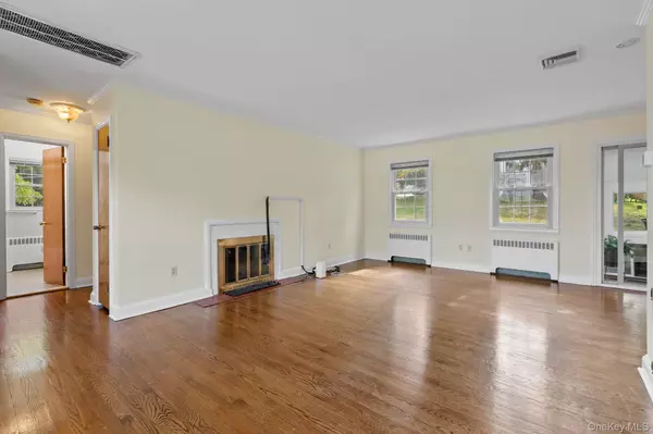 Cornwall On Hudson, NY 12520,28 Willis AVE
