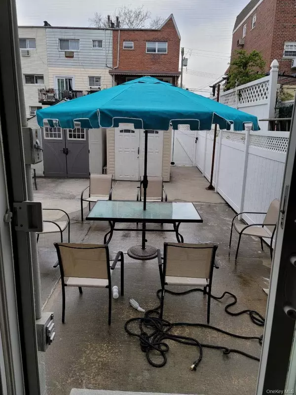 Bronx, NY 10465,259 Kearney AVE