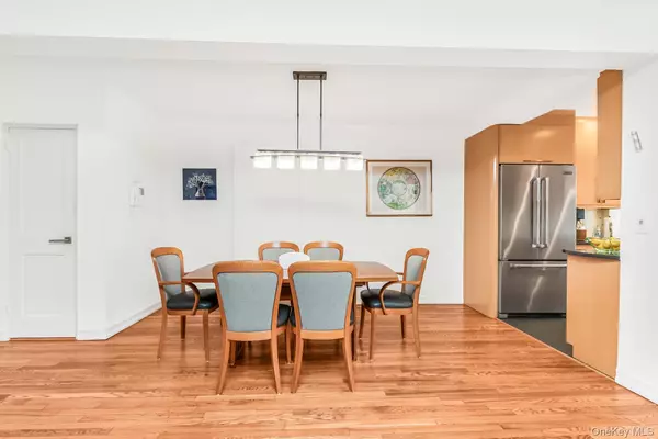 Bronx, NY 10463,3720 Independence AVE #5B