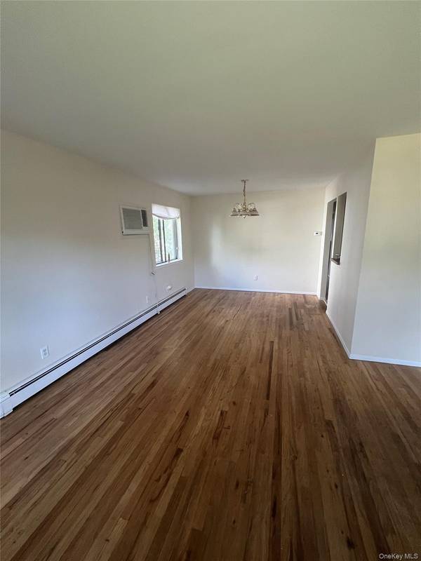 Selden, NY 11784,10 Cedarhurst AVE