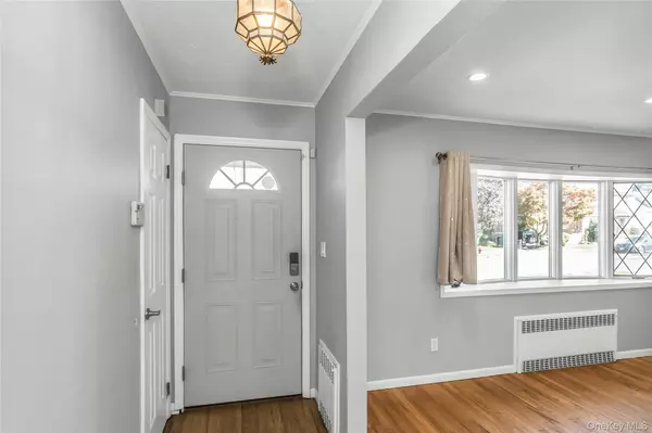 Valley Stream, NY 11580,148 William Street