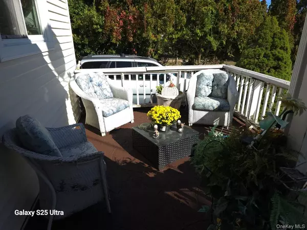 Shirley, NY 11967,119 Rugby DR