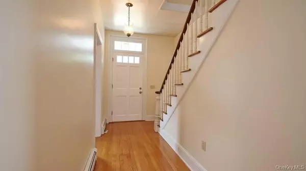 Fishkill, NY 12524,40 BROAD ST