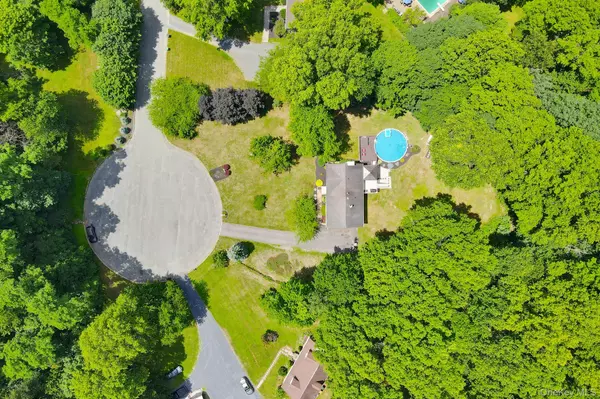 Campbell Hall, NY 10916,5 Thompson CT