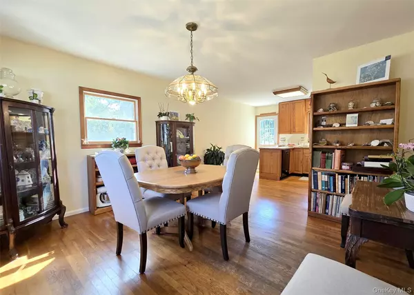 Centereach, NY 11720,119 Noel DR