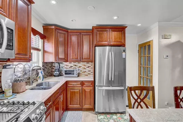 Brooklyn, NY 11208,516 Elton ST