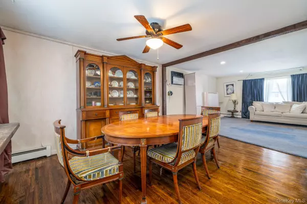 Oceanside, NY 11572,3487 Anchor PL
