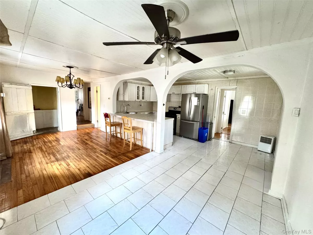 New Paltz, NY 12561,152 Forest Glen RD ##4