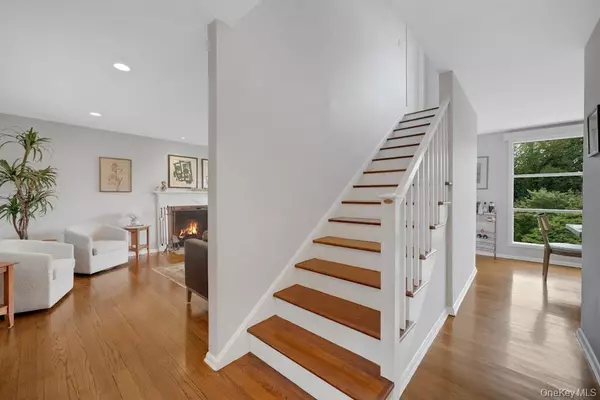 Tarrytown, NY 10591,123 Altamont AVE