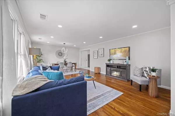 Peekskill, NY 10566,1 Crescent CT