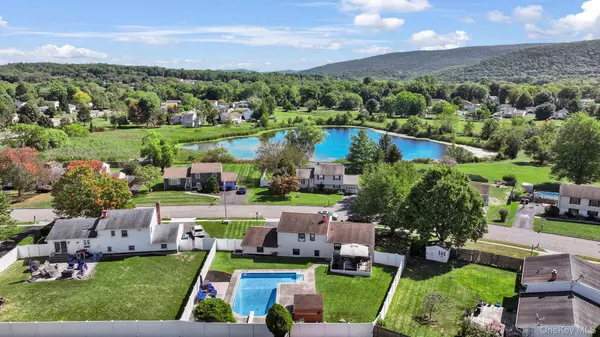 Washingtonville, NY 10992,8 Winchester WAY