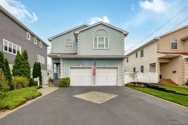 193 Sportsmans AVE, Freeport, NY 11520