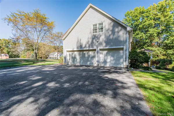 Hopewell Junction, NY 12533,16 Avalon CT