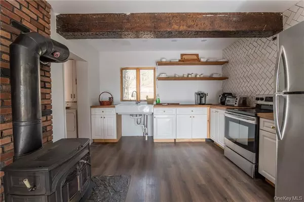 Grahamsville, NY 12740,71 Kawlija RD