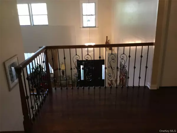 North Woodmere, NY 11581-3521,683 VAN DAM STREET VAN DAM ST