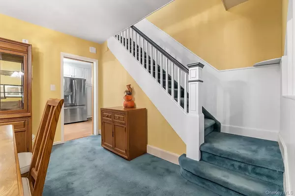 Valley Stream, NY 11580,65 Haven AVE