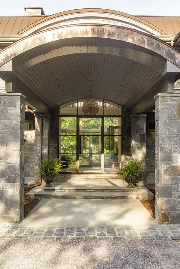 Rhinebeck, NY 12572,40 Morton RD