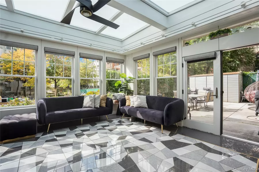 570 Bedford AVE #1, Brooklyn, NY 11249