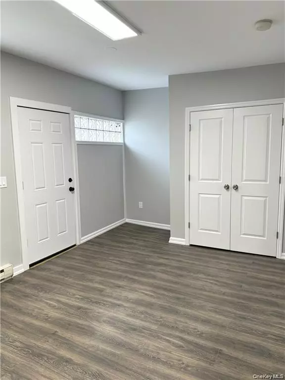 Poughkeepsie, NY 12603,23 Collegeview AVE #21-6
