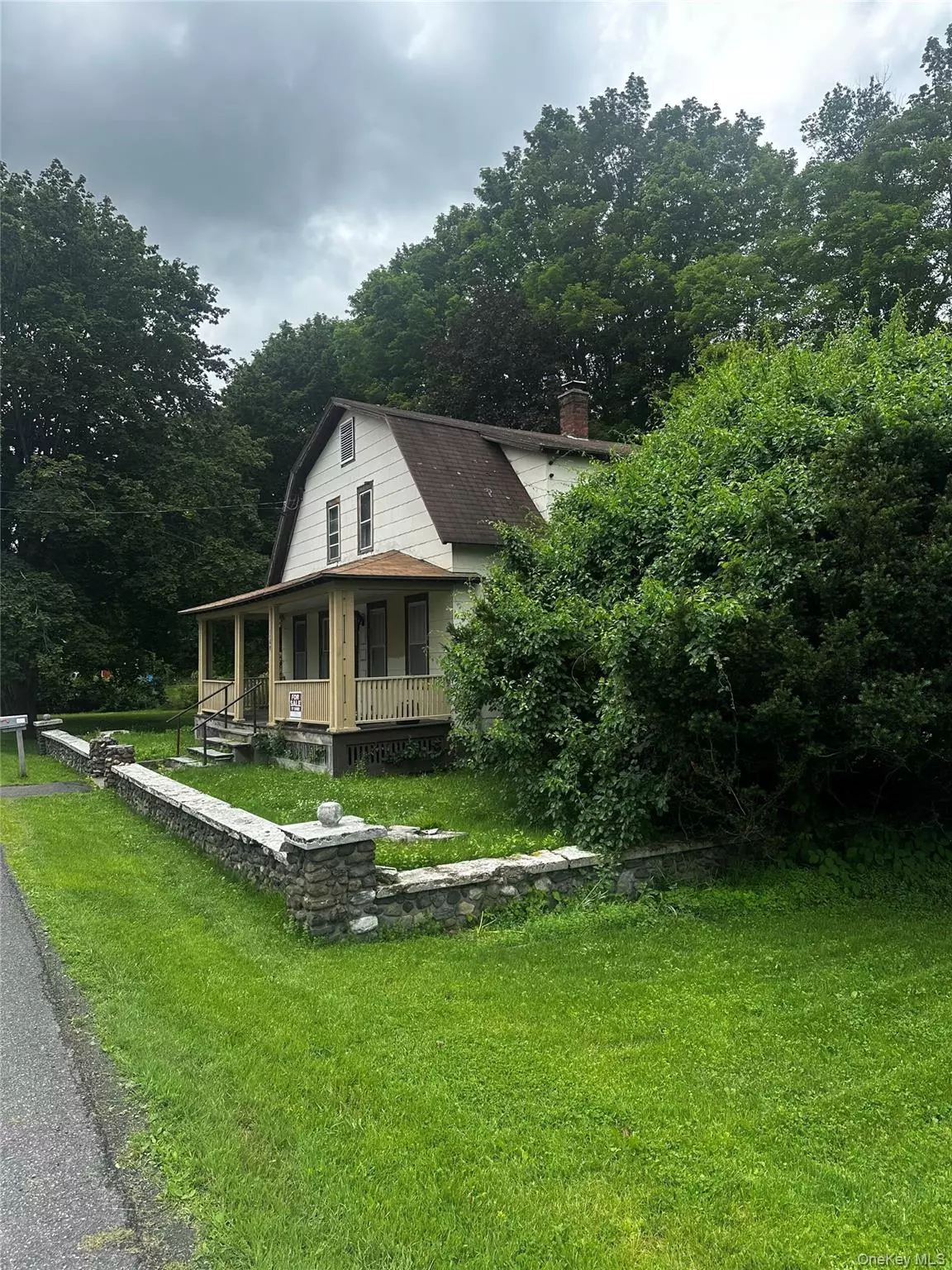 East Chatham, NY 12060,1169 State Route 295