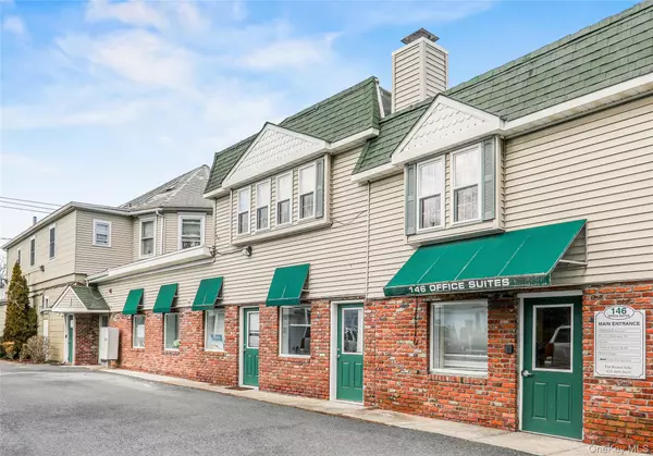 146 S Country RD #1, Bellport Village, NY 11713