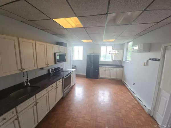 Montgomery, NY 12586,175 S Montgomery ST #RL