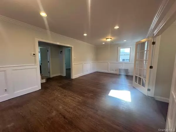 Greenlawn, NY 11740,12 Grafton ST