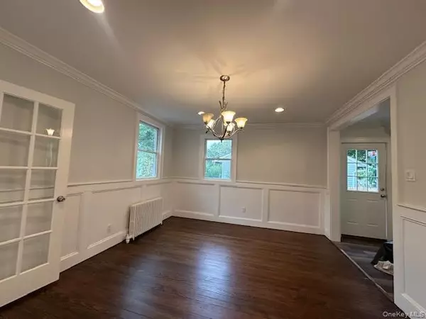Greenlawn, NY 11740,12 Grafton ST