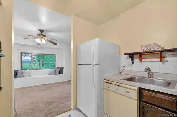Yorktown Heights, NY 10598,45 Jefferson OVAL #D