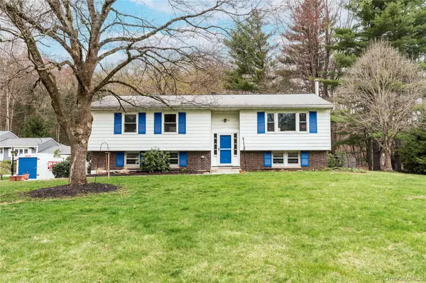 41 Frances DR, Hopewell Junction, NY 12533