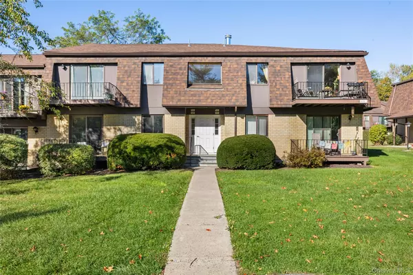 105 Cherry Hill DR, Poughkeepsie, NY 12603