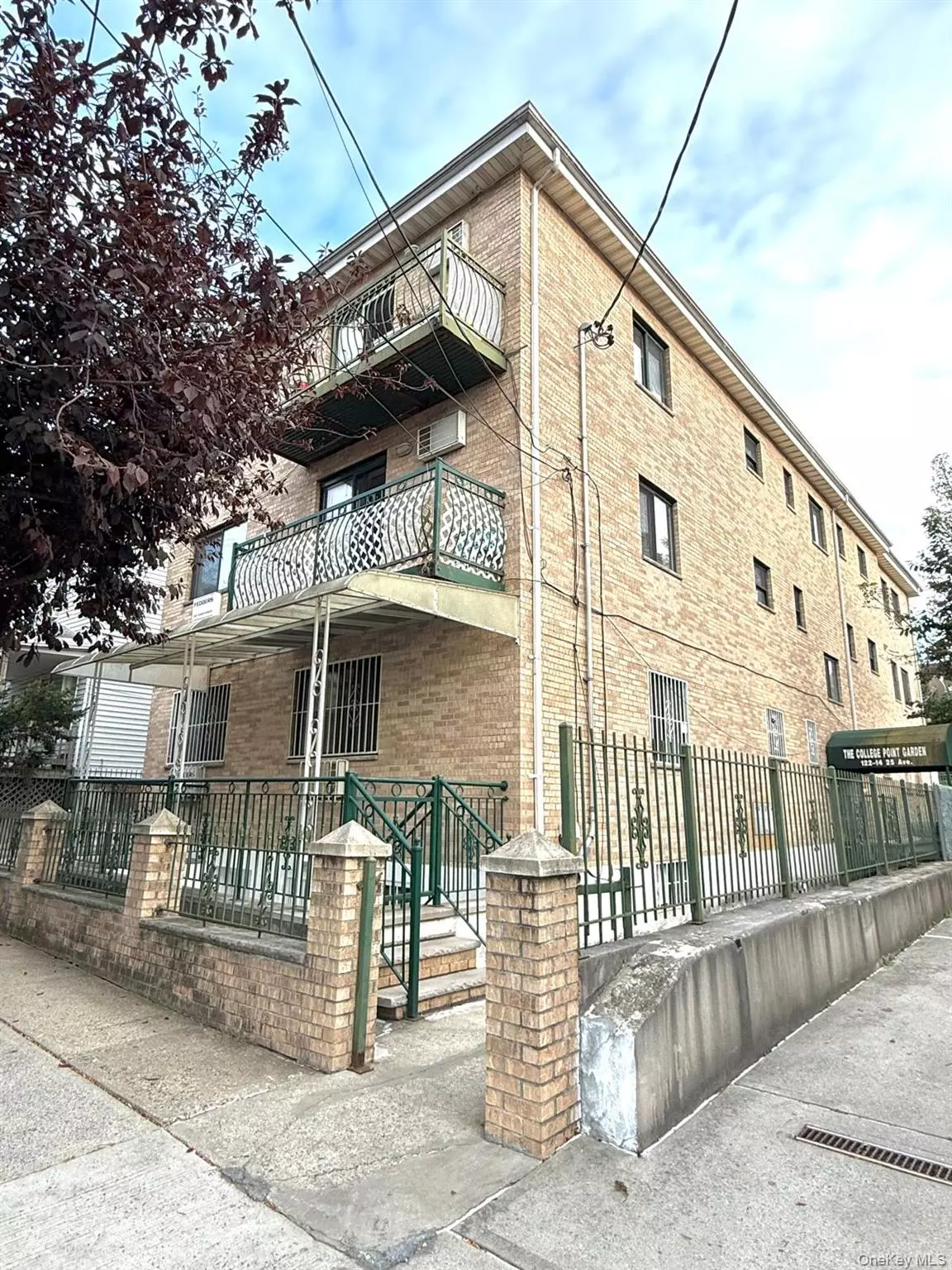 College Point, NY 11356,12214 25th AVE #3A