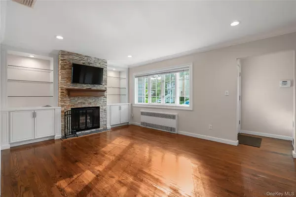 South Huntington, NY 11746,178 Melville RD